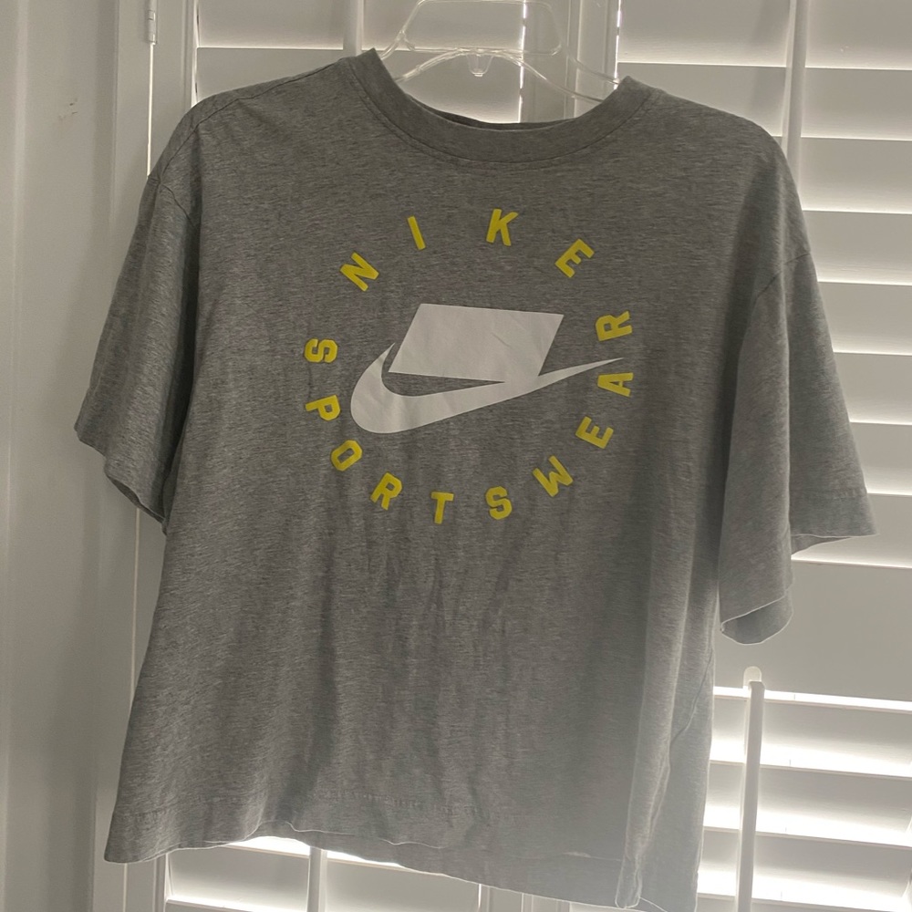 Women’s Nike T-Shirt